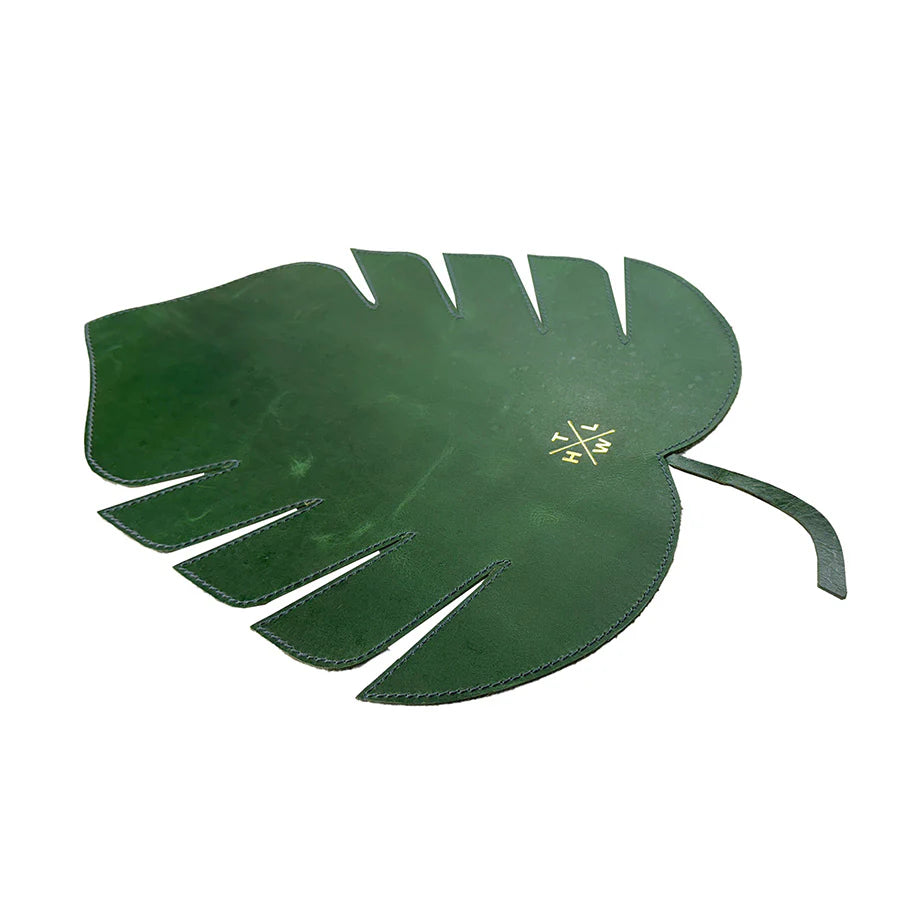 Elegant Faux Leather Placemats – Heat-Resistant, Waterproof Dining Table Mats