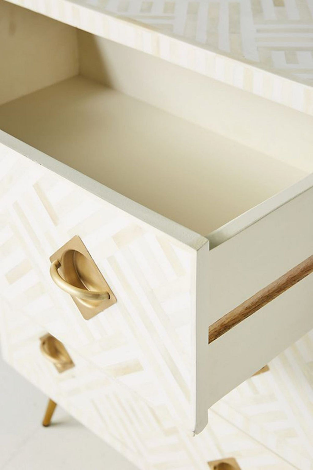 Bone Inlay Optical Inlay Chest of 9 Drawers in White