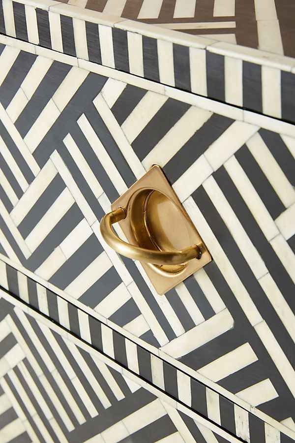 Bone Inlay Optical Inlay Chest of 9 Drawers in Black