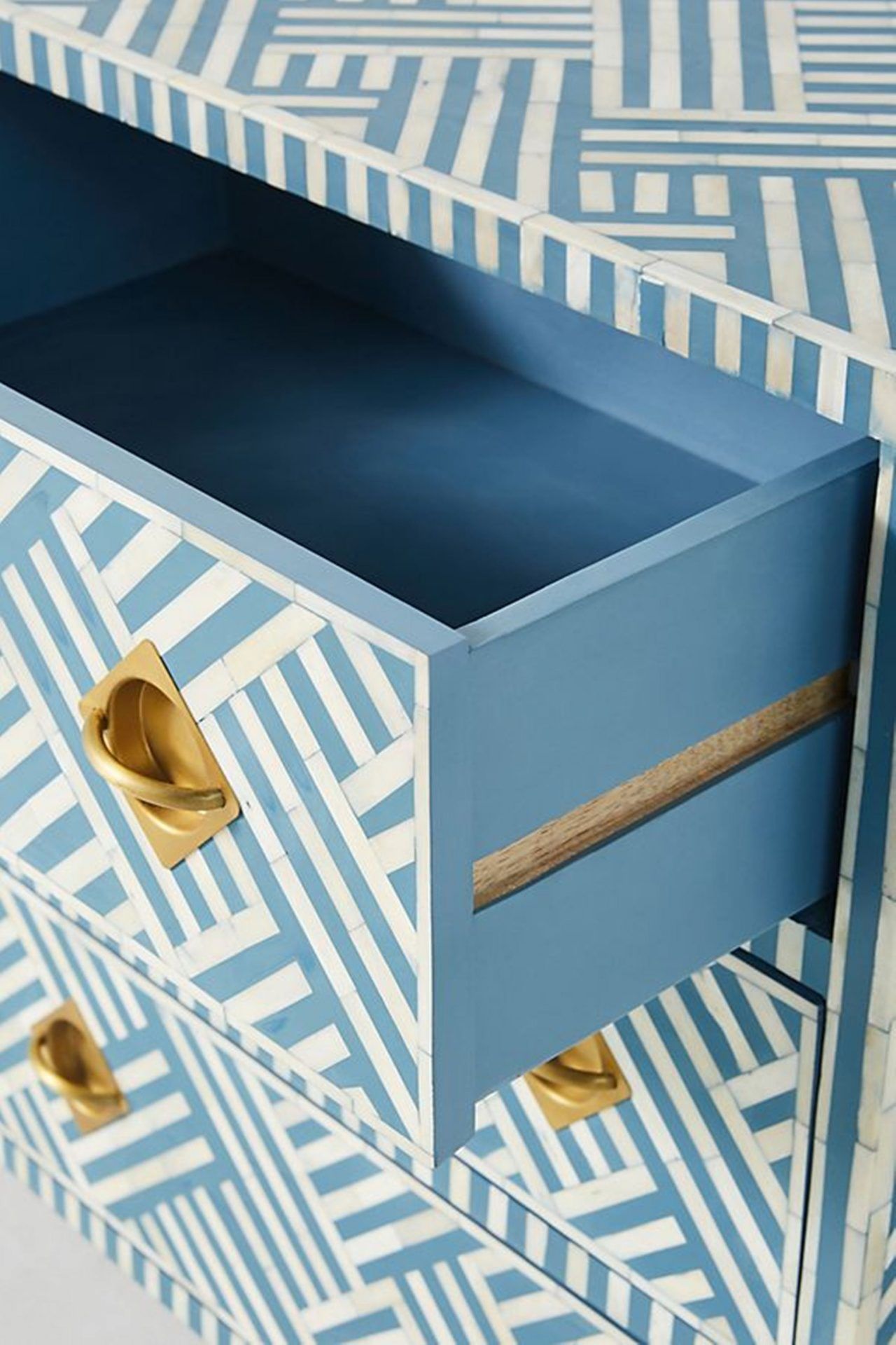 Bone Inlay Optical Inlay Chest of 9 Drawers in Sky Blue