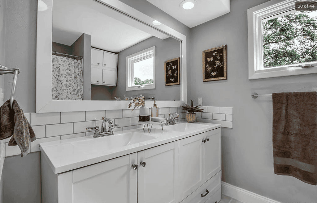 Liquid White Mirror Frame
