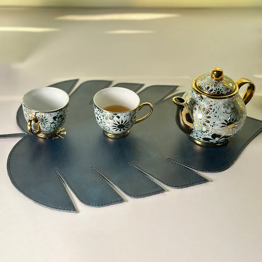 Elegant Faux Leather Placemats – Heat-Resistant, Waterproof Dining Table Mats