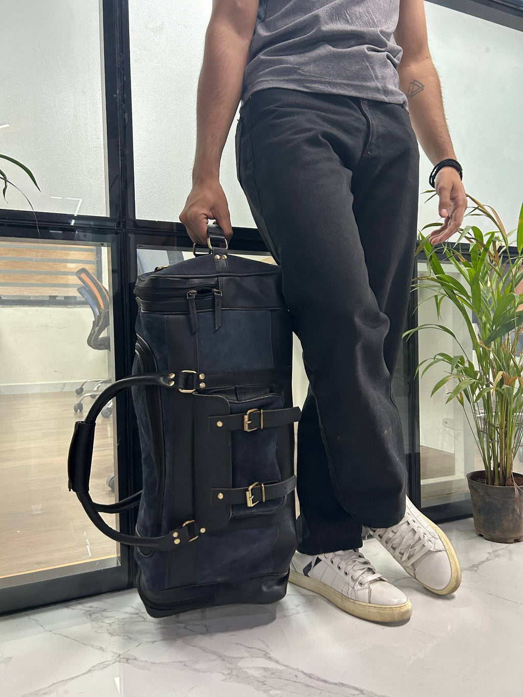 Leather Duffle Bag – Premium Quality and Versatility