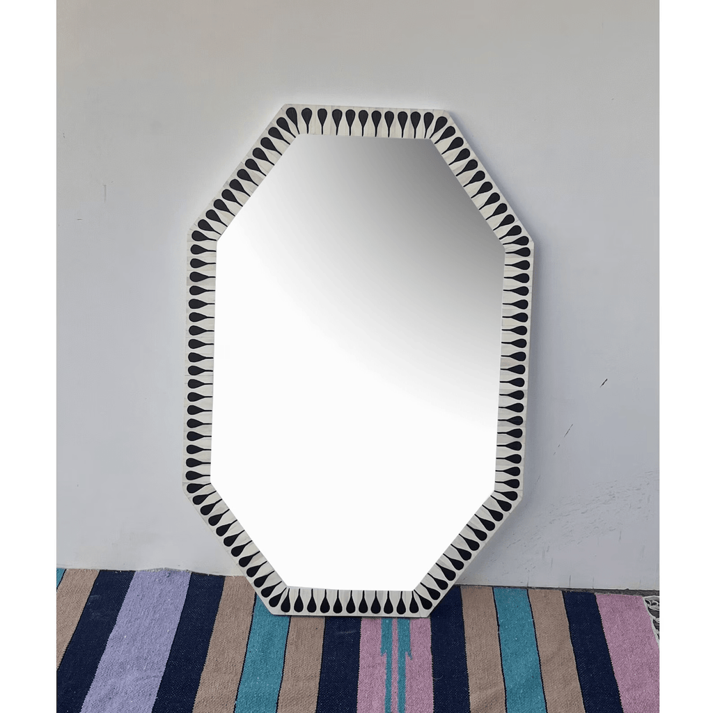 Handmade Bone Inlay Mirror Frame – Floral Design (White &amp; Black)