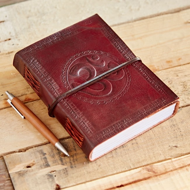 Craftshades – Vintage Om Embossed Unique Design 7″5 Handcrafted Leather Journal/Diary 200 page | 100% Genuine Leather