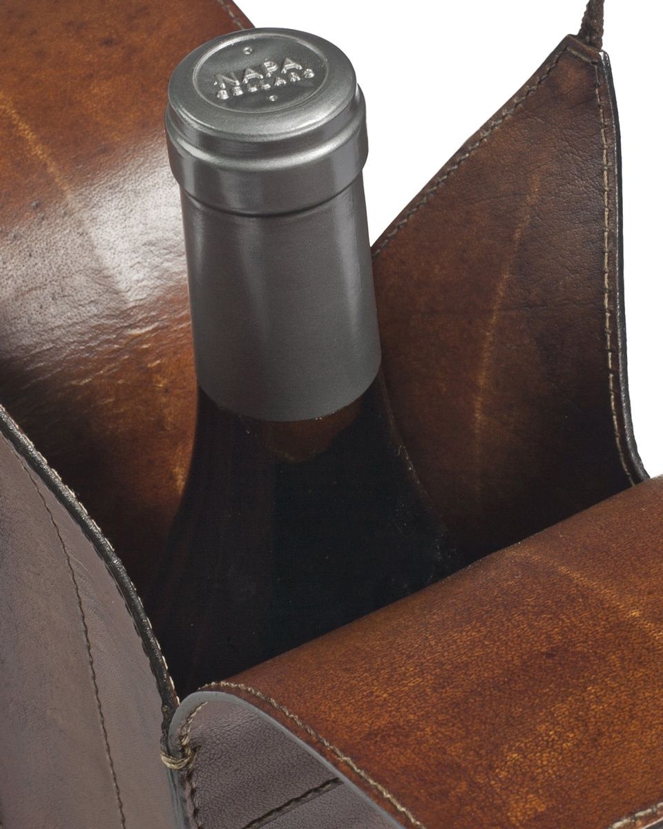Wine Carrier. For two Bottles Leather one Wine Tote. Wine Holder. Engraved Wine Tote. Leather bottle holder