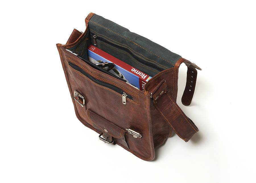 Craftshades – Handcrafted 13″ Retro laptop Leather Bag | 100% Genuine Leather
